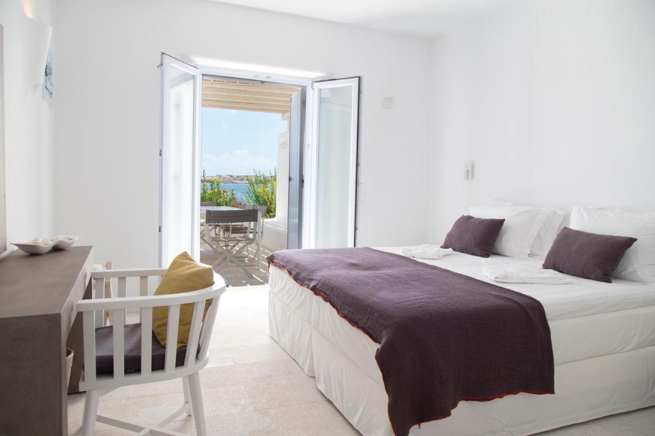 The Collection * Santa Maria (Paros)