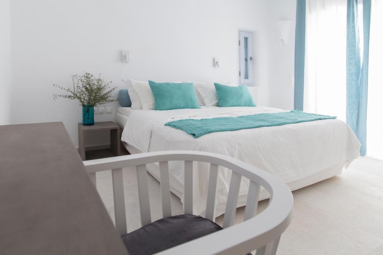 The Collection * Santa Maria (Paros)